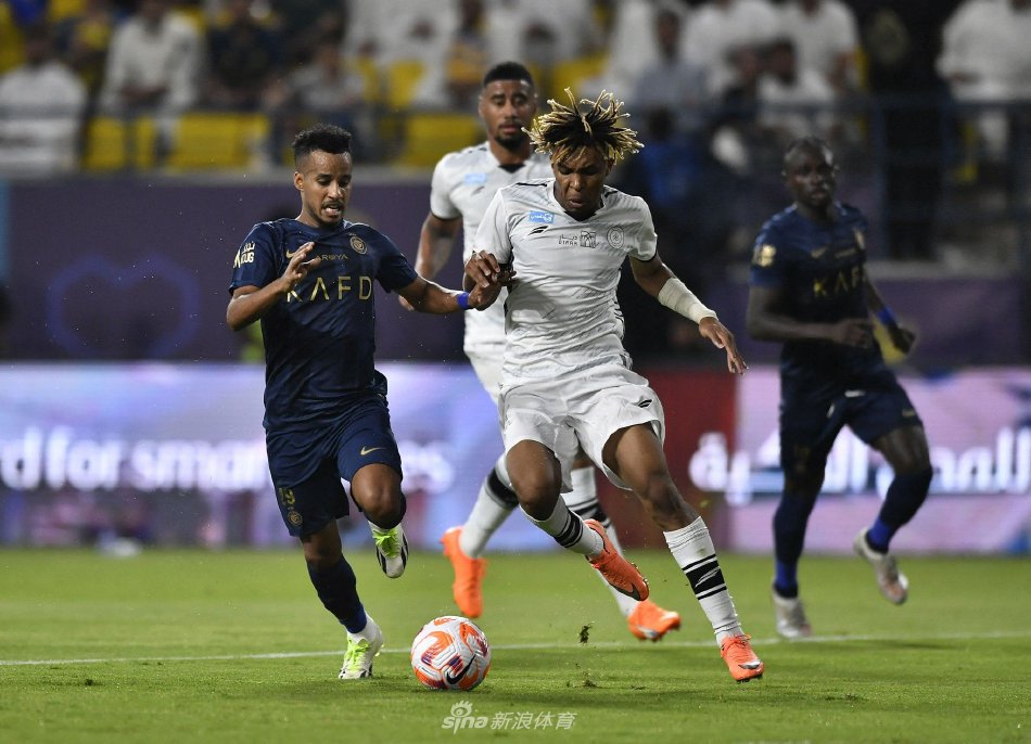 借出色的战 借出色的战