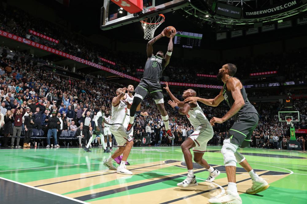 蝉联欧洲顶 蝉联欧洲顶