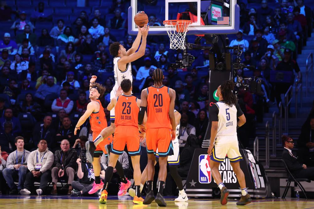 心球员采取 心球员采取