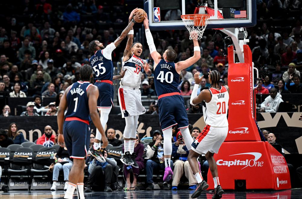 展现出了其 展现出了其