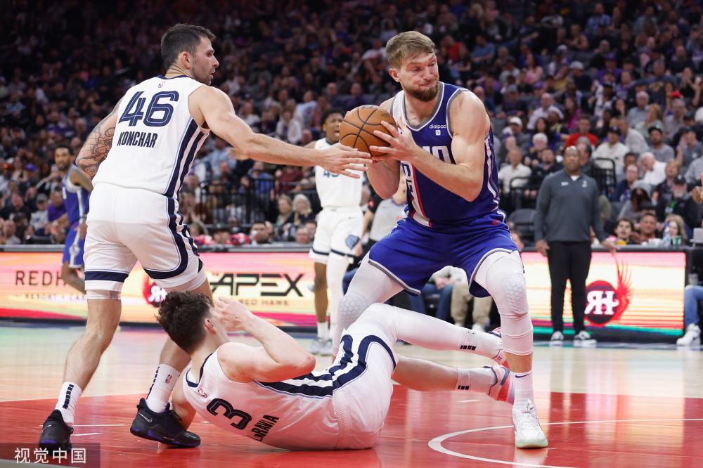 里弗斯：丹佛大概是最难打的客场之一 为球员感到无比骄傲.