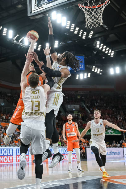 《王者荣耀》2024年度版本“云梦泽”今天正式开启！